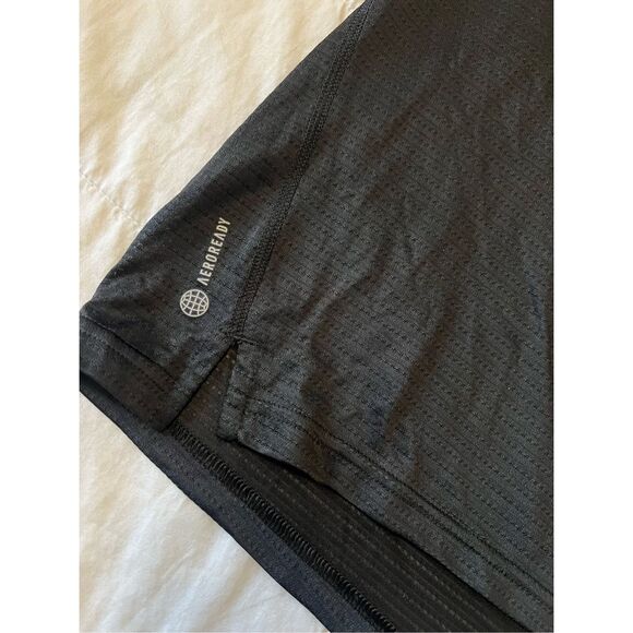 ADIDAS NYCRUNS 2023 NEWPORT HALF MARATHON &5K T-SHIRT - Picture 8 of 9